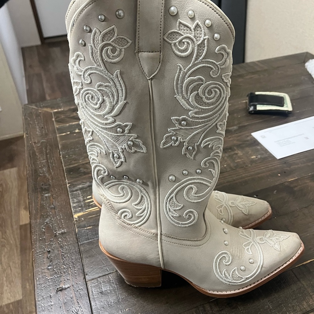 Shyanne women's western boots